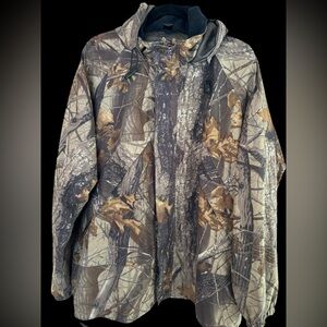Stern’s Dry Wear RealTree Camouflage Hooded Waterproof Hunting Jacket Size L